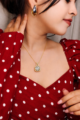 Eterna Square Charm