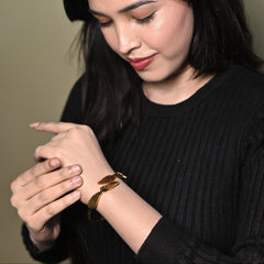 Golden Feather Embrace Cuff