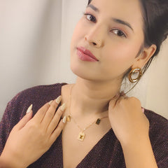 Aurélia Molten Gold Stud Earrings