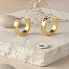 Élan Screw-Detail Gold Hoops